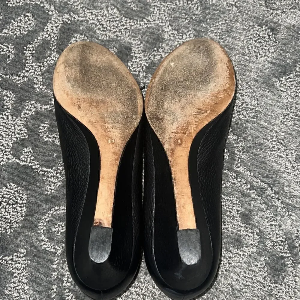 •Gucci•  ​ - Picture 9 of 10